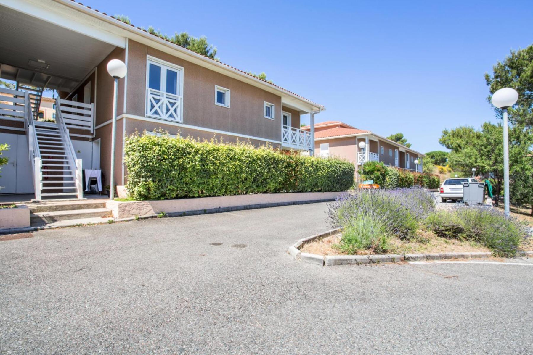 Résidence Debussy - maeva Home - Appartement 2 Pièces 4 Personnes - Budget 39 Carnoux-en-Provence Esterno foto